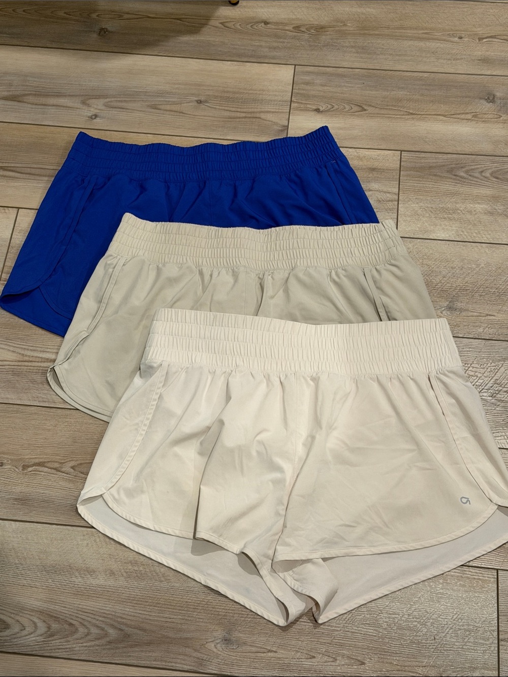 Gap 3-Pack Athletic Shorts - Blue tan and Cream